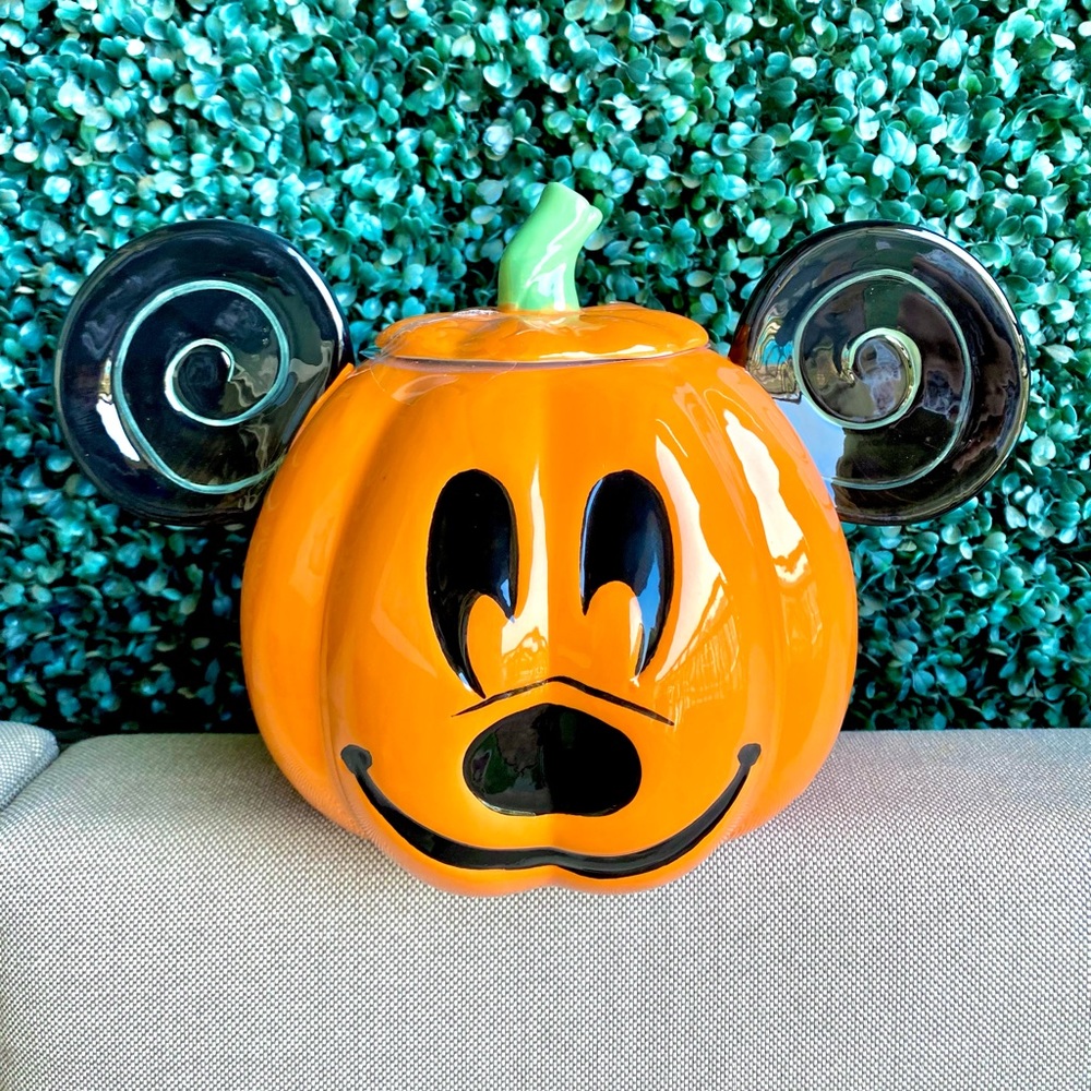 Mickey Pumpkin Cookie Jar!